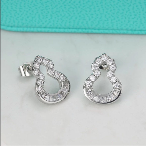 New 925 Silver Unique  Dazzling Diamond Earrings - Picture 3 of 5